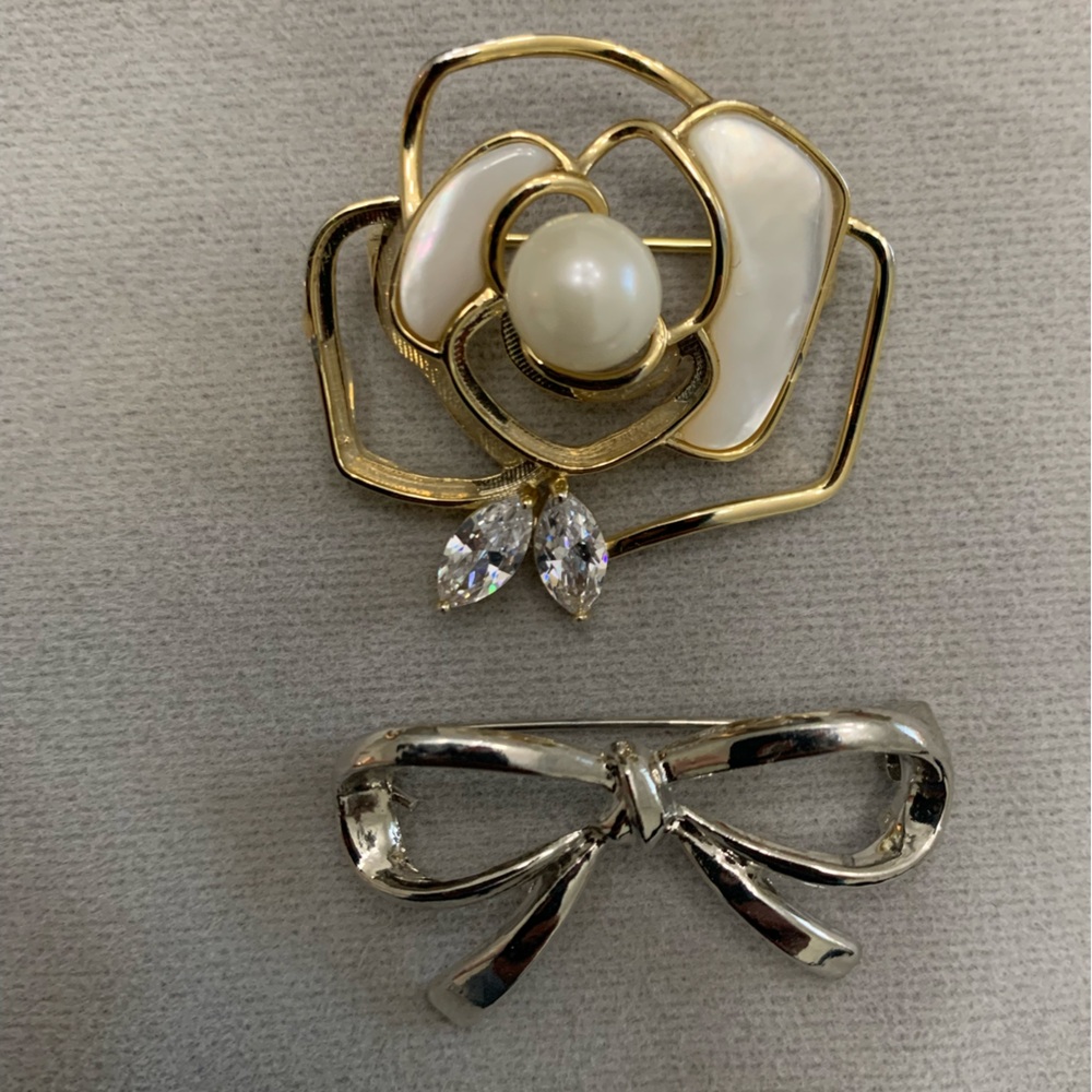 2Fashion Lapel PinsBrooches,Elegant,Gifts,Holiday,Party,Fun!Worn many ways!😀😀 - Picture 3 of 7